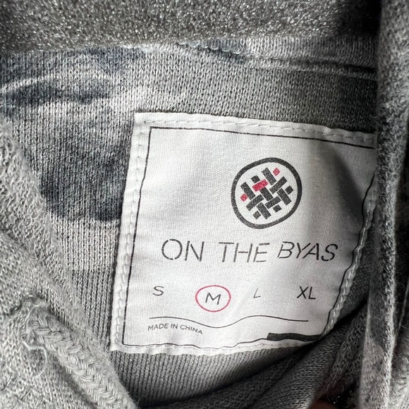 Gray Floral Hoodie For  Women Size M By  On The Byas Ref 1032 - Picture 3 of 3